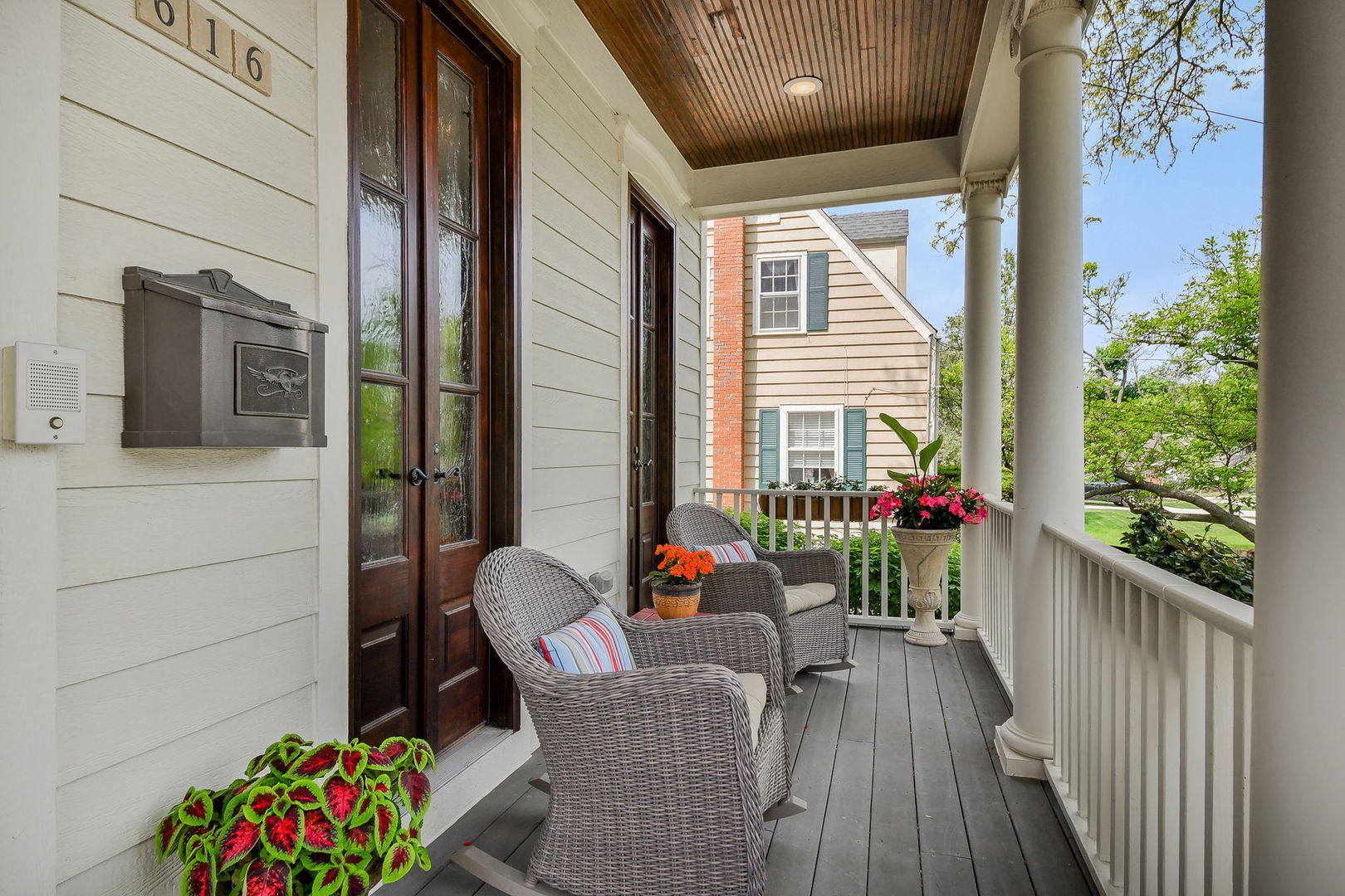 616 East Indiana Street Wheaton, IL 60187 - Photo 5 of 19