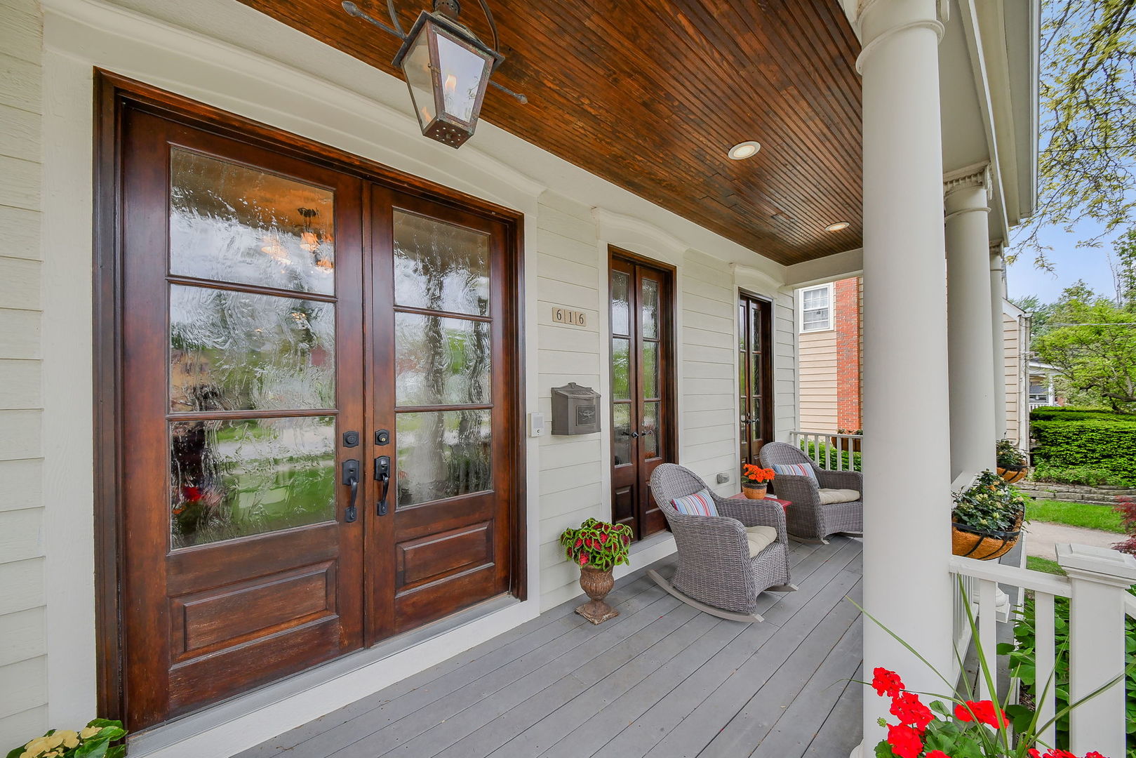 616 East Indiana Street Wheaton, IL 60187 - Photo 7 of 19