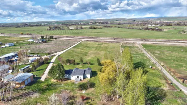 $700,000 | 9451 W Highway, Emmett, ID 83617