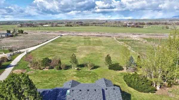 $700,000 | 9451 W Highway, Emmett, ID 83617