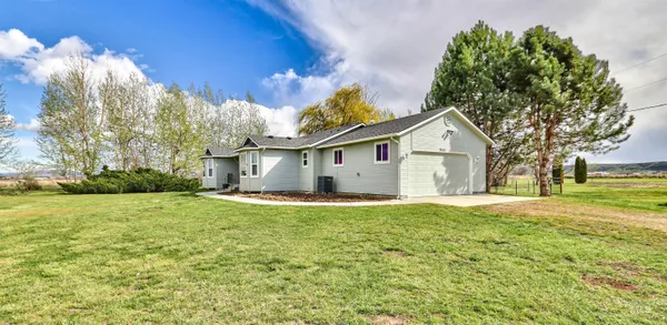 $700,000 | 9451 W Highway, Emmett, ID 83617