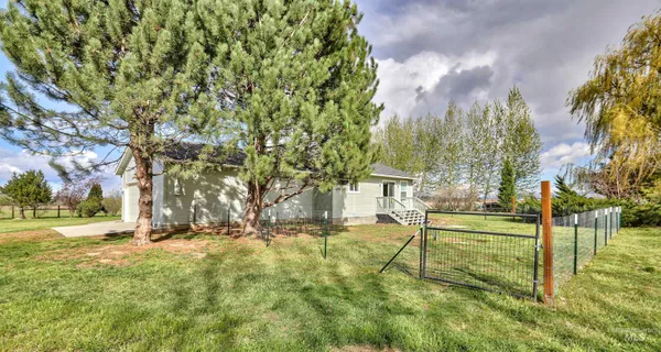 $700,000 | 9451 W Highway, Emmett, ID 83617