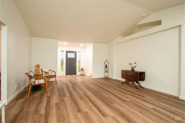 $700,000 | 9451 W Highway, Emmett, ID 83617