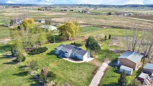 $700,000 | 9451 W Highway, Emmett, ID 83617