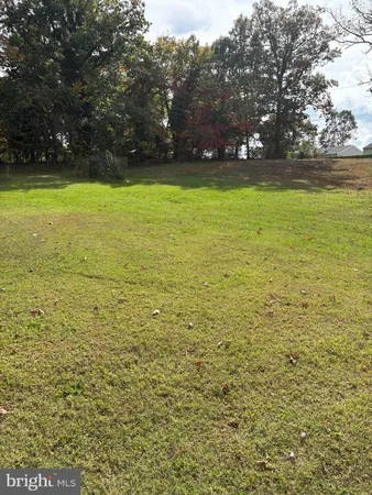 a view of a golf course