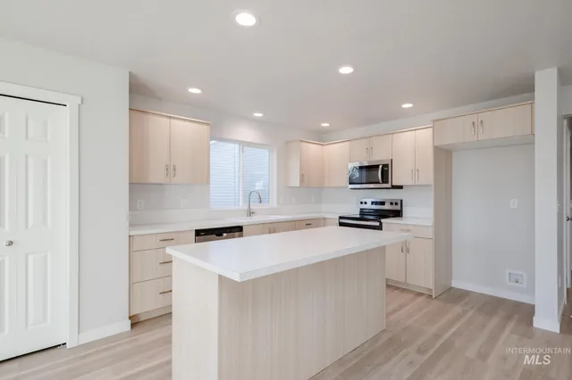 $474,990 | 3230 South Maple Rnch Way, Nampa, ID 83686