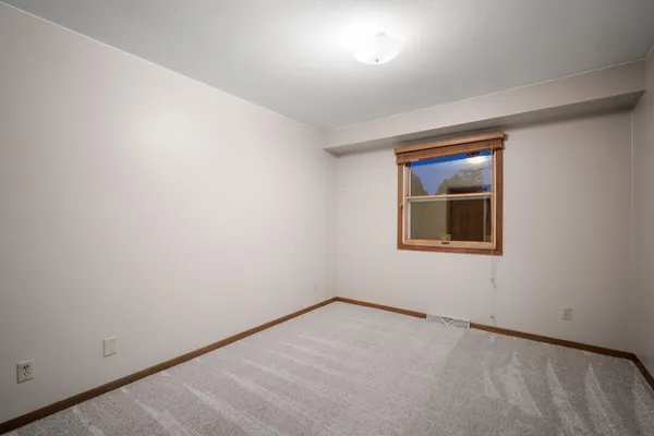 $599,900 | 1324 Rhynie Court, West Bend, WI 53095