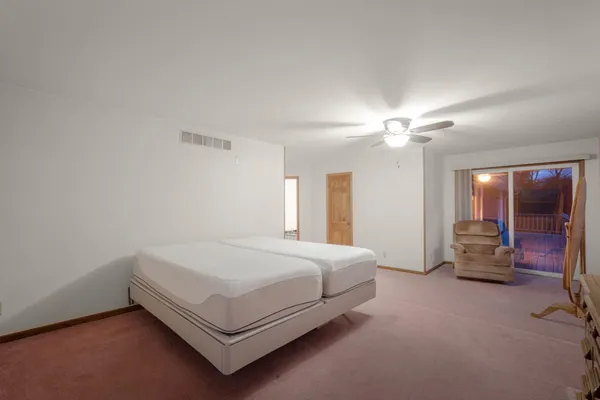 $599,900 | 1324 Rhynie Court, West Bend, WI 53095