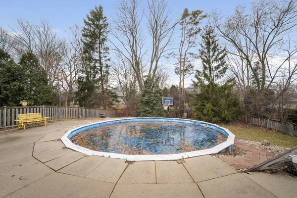 $599,900 | 1324 Rhynie Court, West Bend, WI 53095