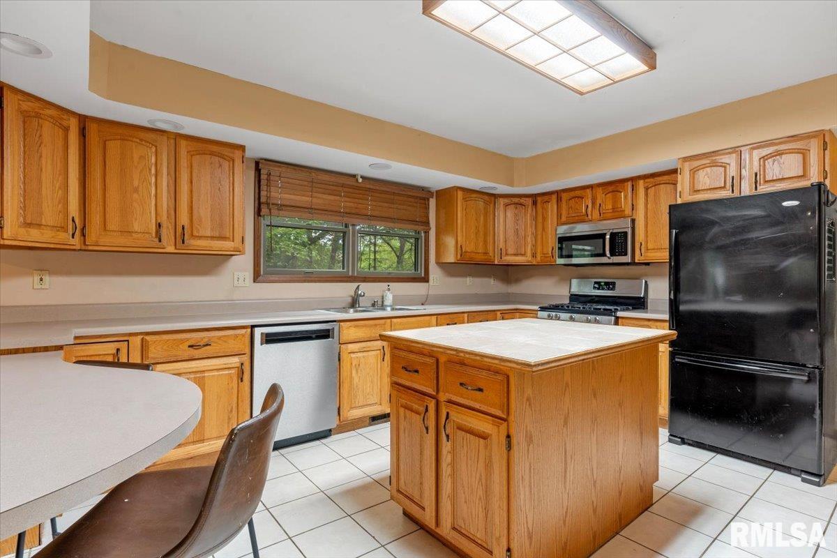 3990 Springer Lane Springfield, IL 62711 - Photo 18 of 47