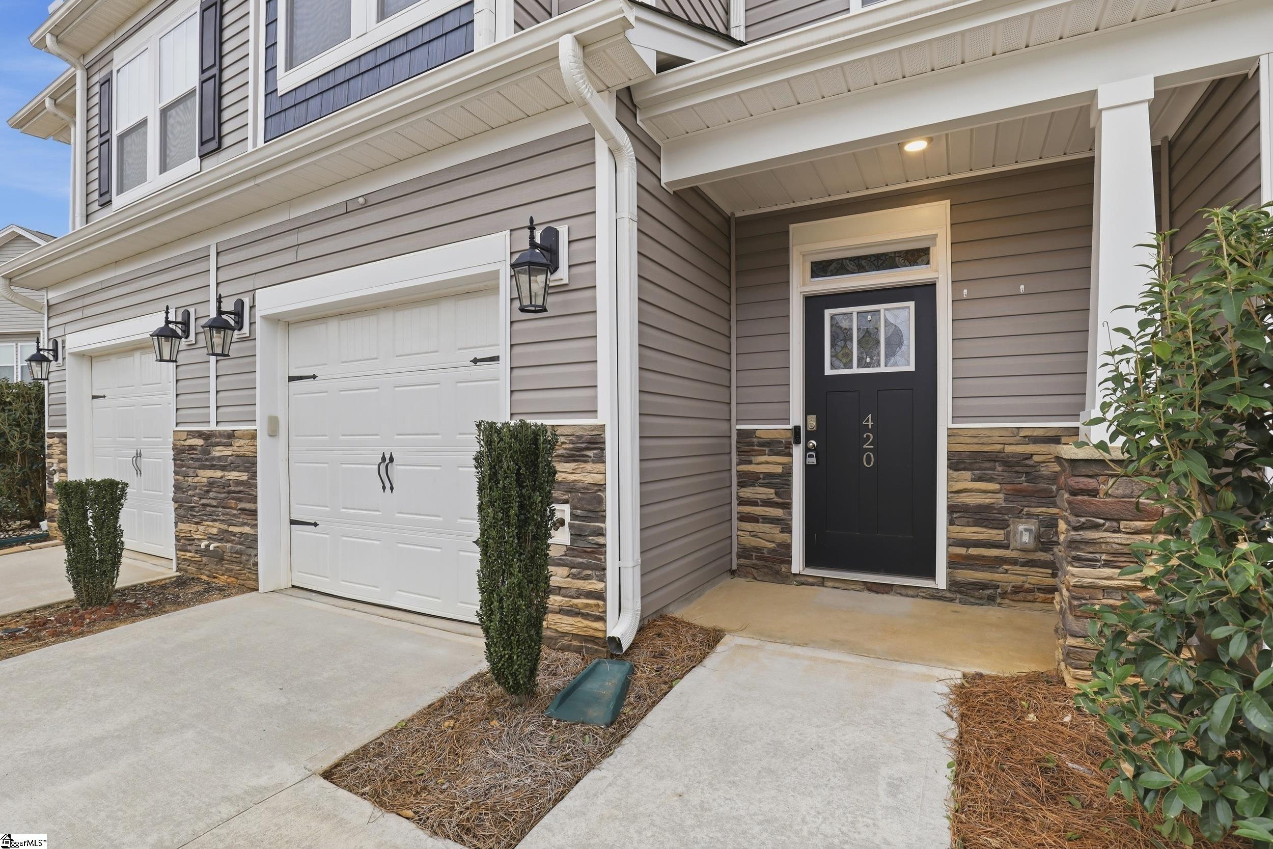 420 Yellow Fox Road Greer, SC 29650 - Photo 3 of 27