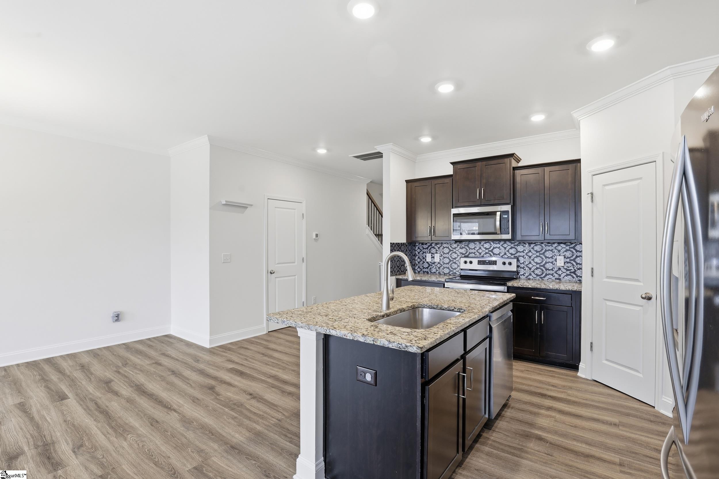 420 Yellow Fox Road Greer, SC 29650 - Photo 7 of 27