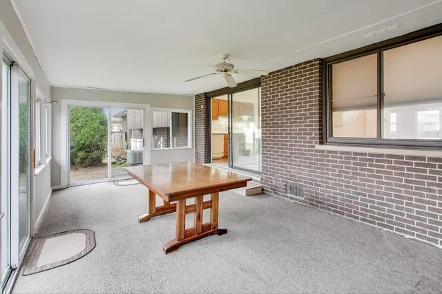 $379,500 | 8354 Margerita Avenue, Orland Park, IL 60462