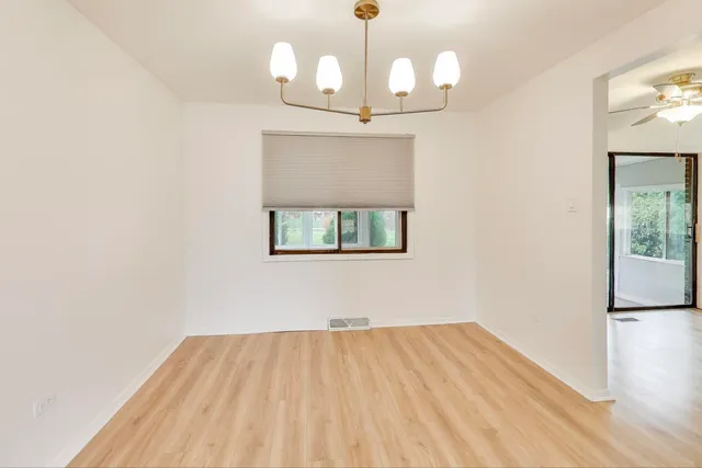 $379,500 | 8354 Margerita Avenue, Orland Park, IL 60462