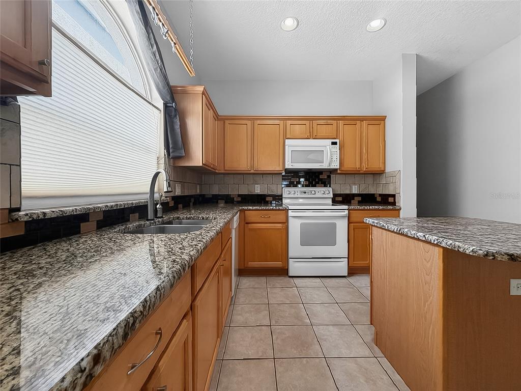 1343 Castleport Road Winter Garden, FL 34787 - Photo 14 of 28