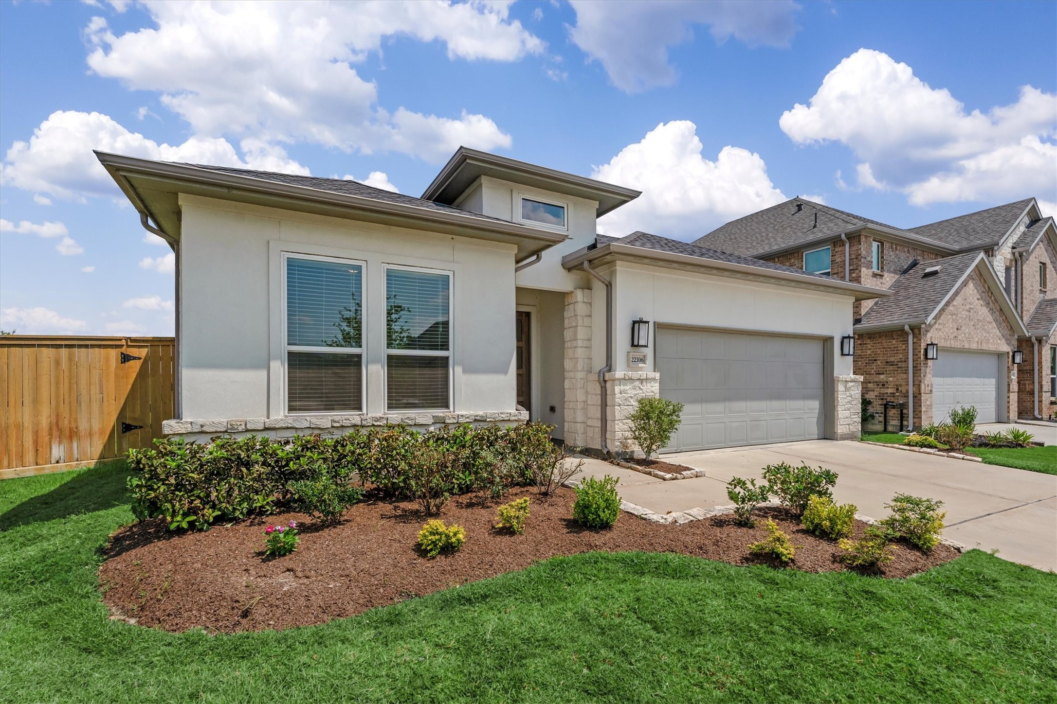 22106 Raburn Ranch Tomball, TX 77375 - Photo 3 of 37