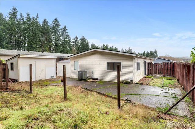 $125,000 | 145 Sereno Cir Drive, Bremerton, WA 98312