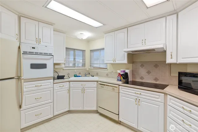 $125,000 | 145 Sereno Cir Drive, Bremerton, WA 98312