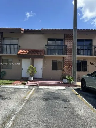 $2,450 | 1819 Southwest 107th Avenue, Unit 1904, Miami, FL 33165