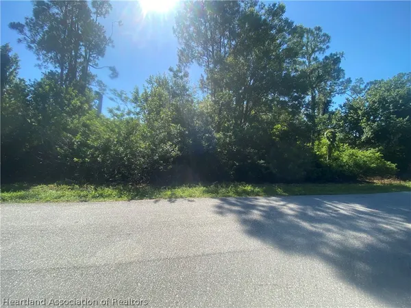 $30,000 | 906 Porsche Avenue, Sebring, FL 33872
