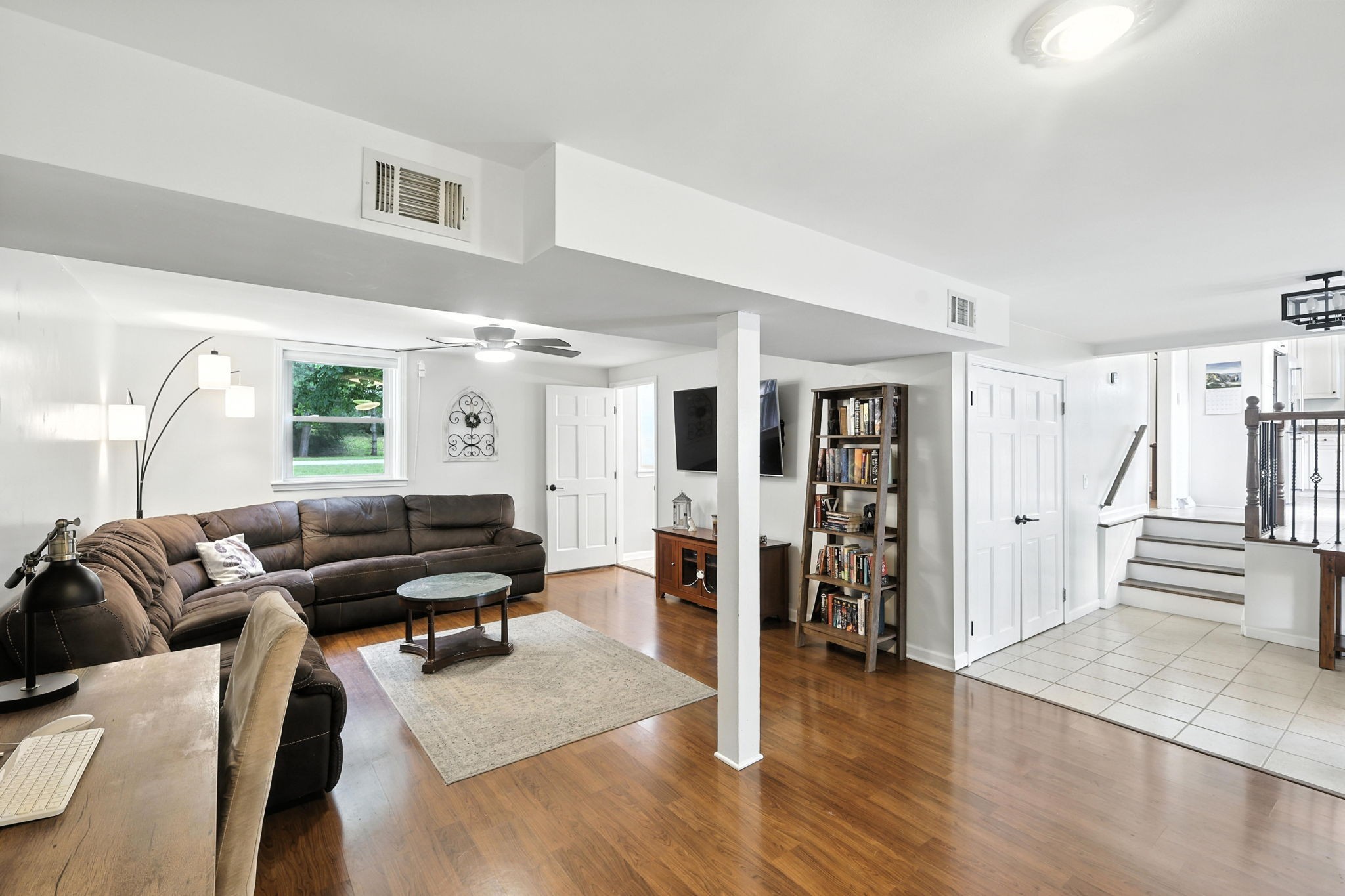 763 Bellevue Road Nashville, TN 37221 - Photo 3 of 24 a living room with furniture and wooden floor