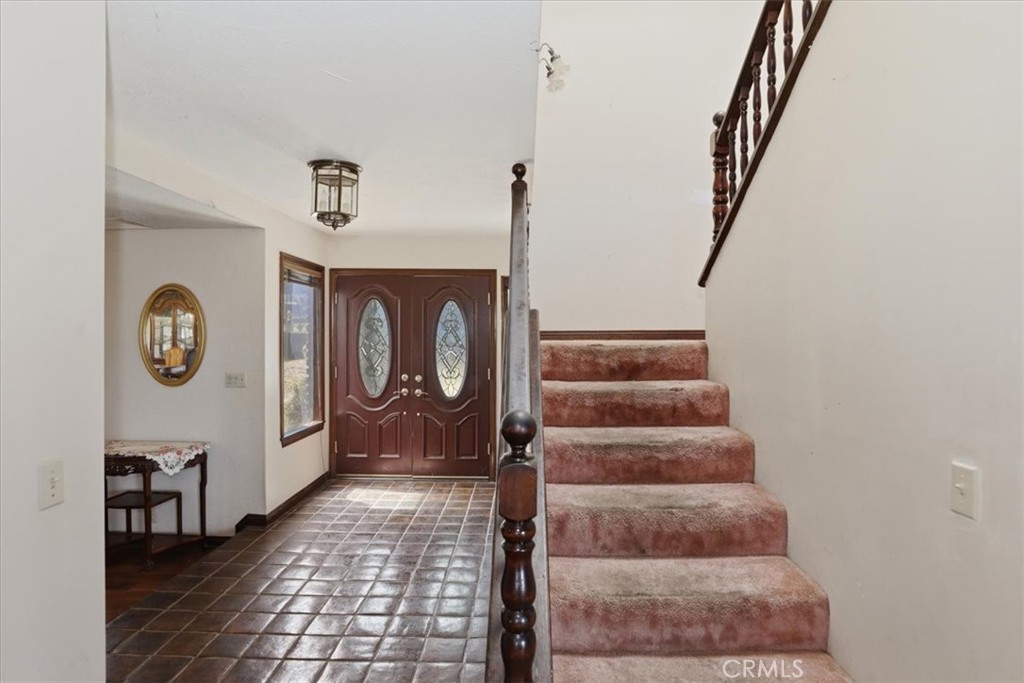 17394 Sunset View Drive Riverside, CA 92504 - Photo 9 of 62