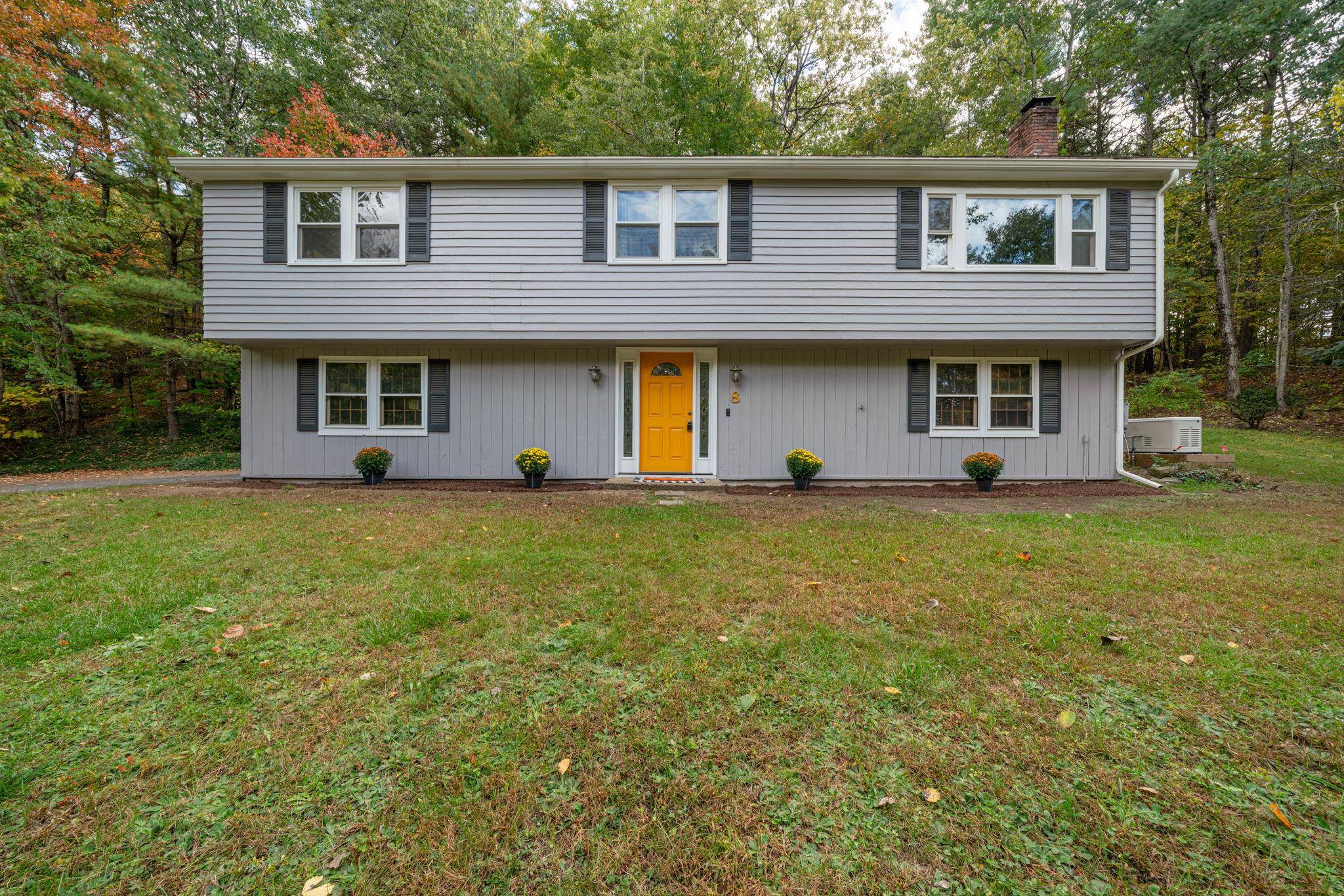 8 Crestwood Road Windham, NH 03087 - Photo 1 of 34