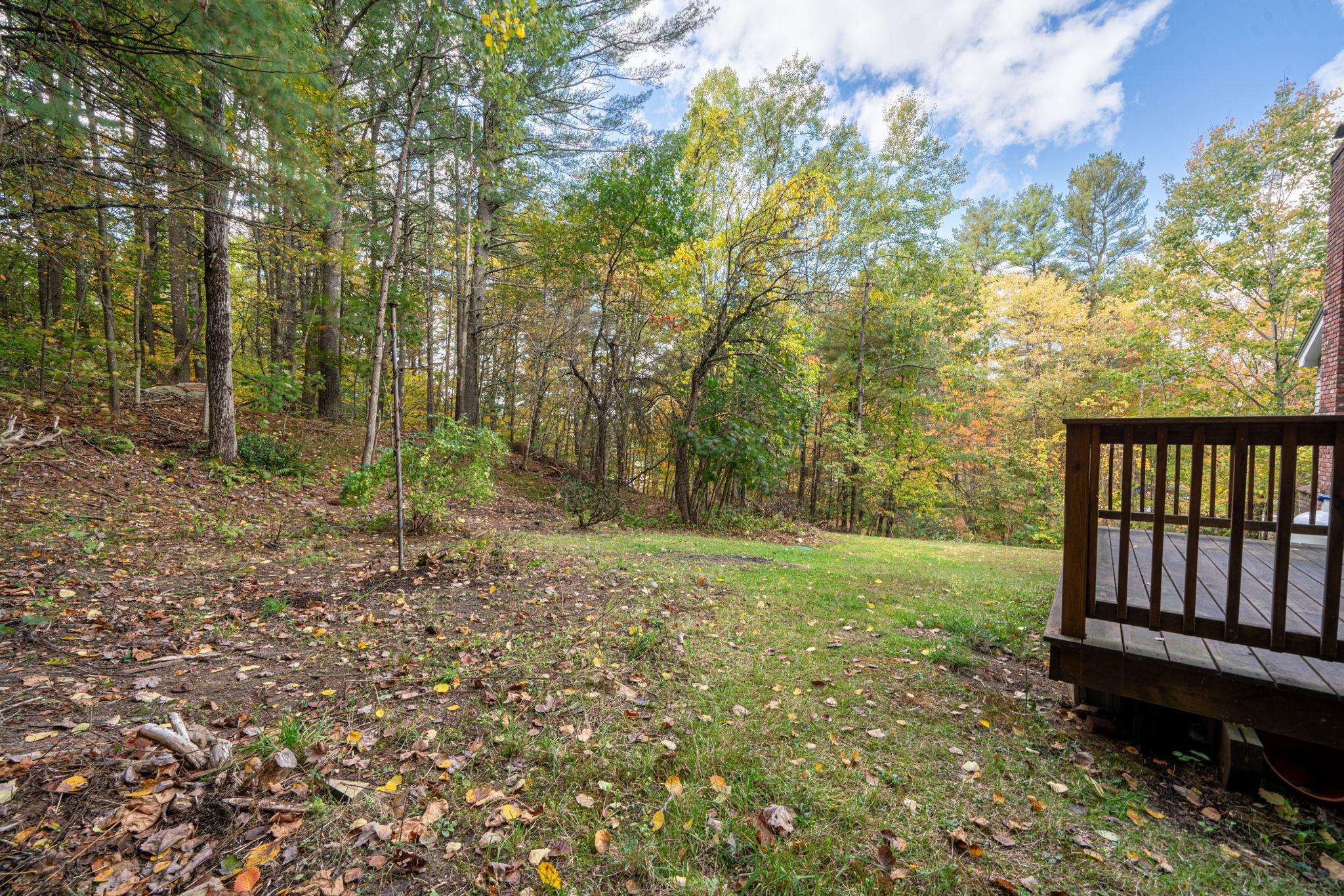 8 Crestwood Road Windham, NH 03087 - Photo 25 of 34