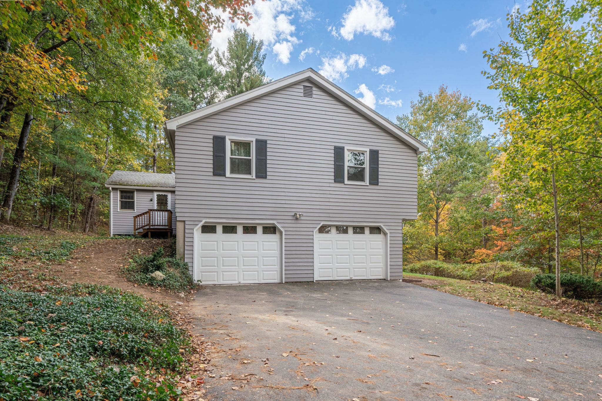 8 Crestwood Road Windham, NH 03087 - Photo 27 of 34