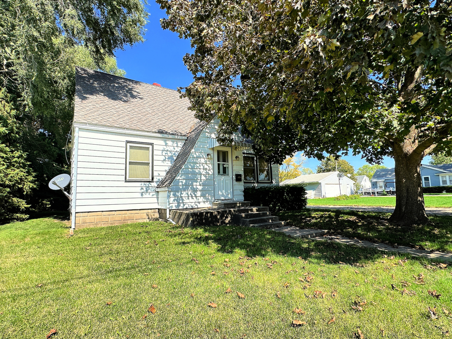 206 East 4th Street Streator, IL 61364 - Photo 2 of 31