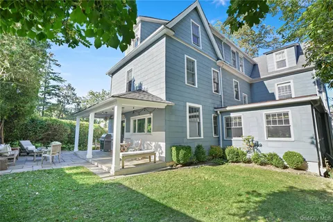 $3,450,000 | 10 Circle Avenue, Larchmont, NY 10538