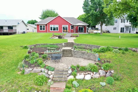 $625,000 | 4631 141st Avenue Northeast, Spicer, MN 56288