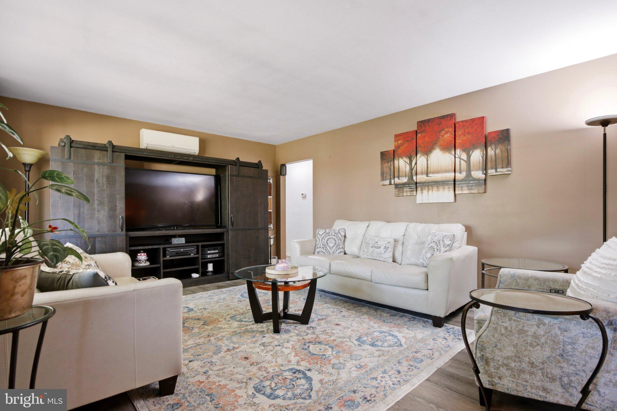 120 Harry Road Eagleville, PA 19403 - Photo 4 of 23 Inviting living space with warm tones.