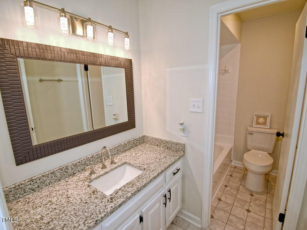 6525 New Market Way Raleigh, NC 27615 - Photo 9 of 21 DSC_0203_HDR