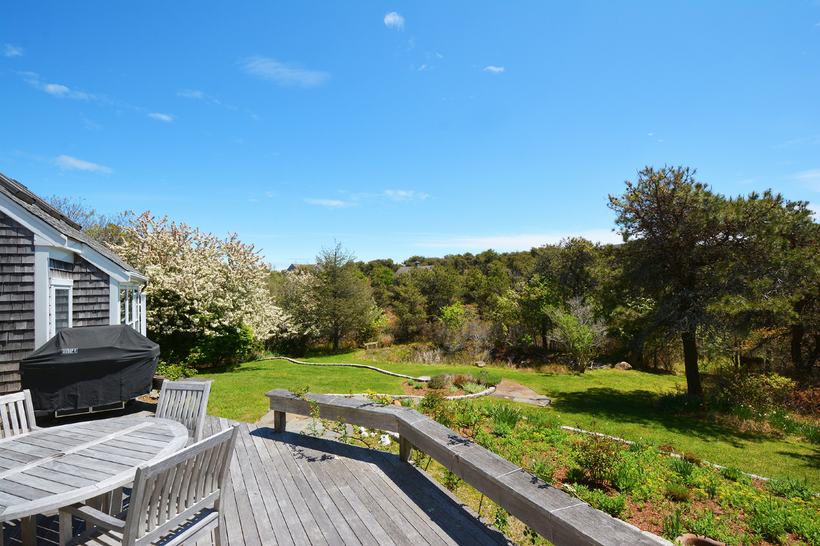 18 Sesapana Road Nantucket, MA 02554 - Photo 4 of 13 Gallery Image 4