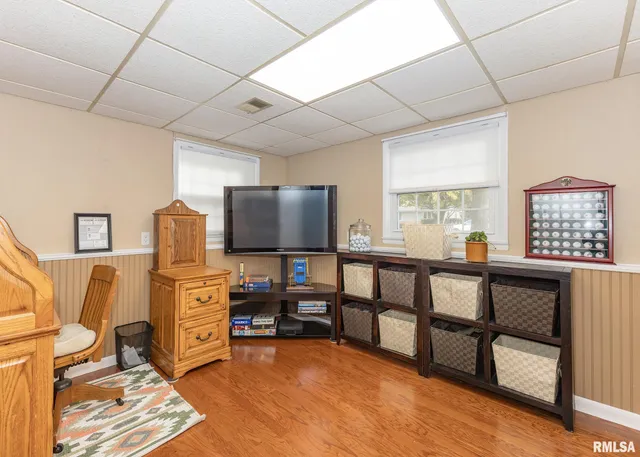 $269,900 | 592 Lake Drive, Woodhull, IL 61490