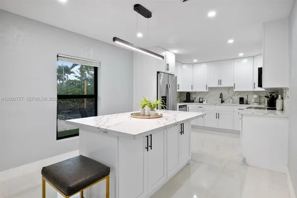 $1,049,000 | 14760 South Spur Drive, Miami, FL 33161