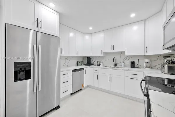 $1,049,000 | 14760 South Spur Drive, Miami, FL 33161