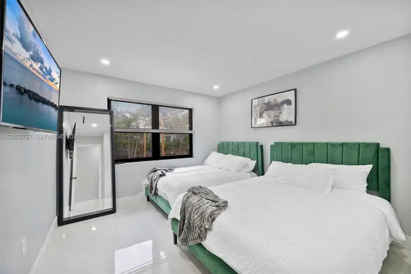 $1,049,000 | 14760 South Spur Drive, Miami, FL 33161