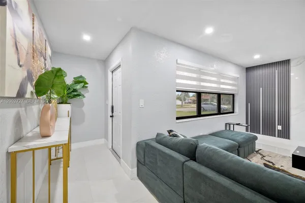 $1,049,000 | 14760 South Spur Drive, Miami, FL 33161