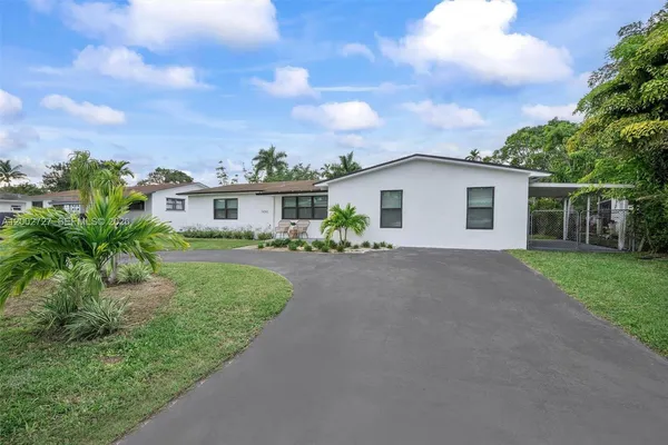 $1,049,000 | 14760 South Spur Drive, Miami, FL 33161