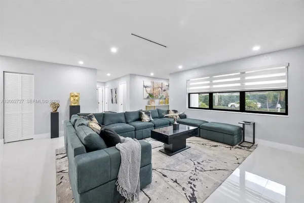 $1,049,000 | 14760 South Spur Drive, Miami, FL 33161