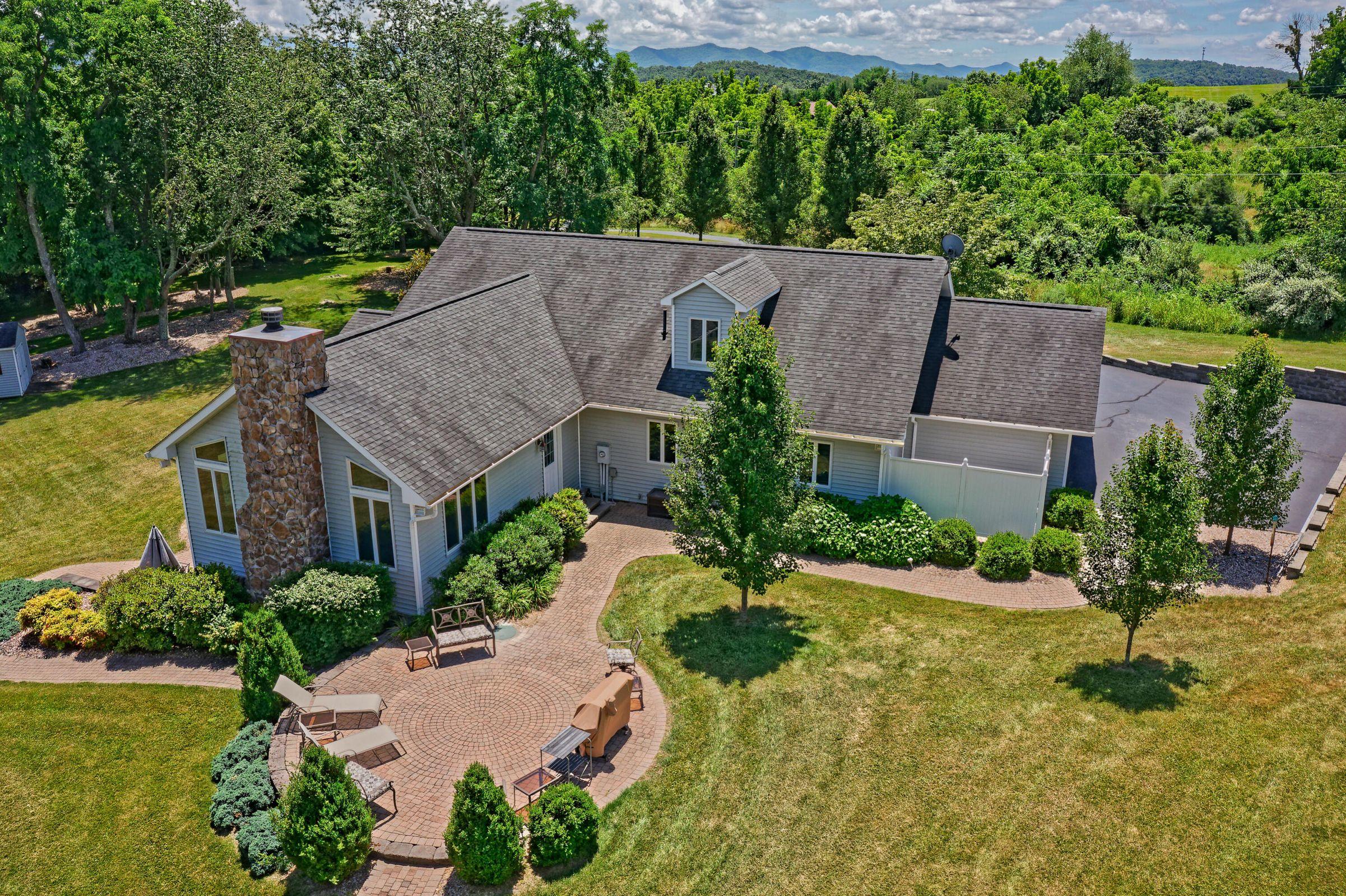 435 Eastview Lane Raphine, VA 24472 - Photo 1 of 50 Eastview