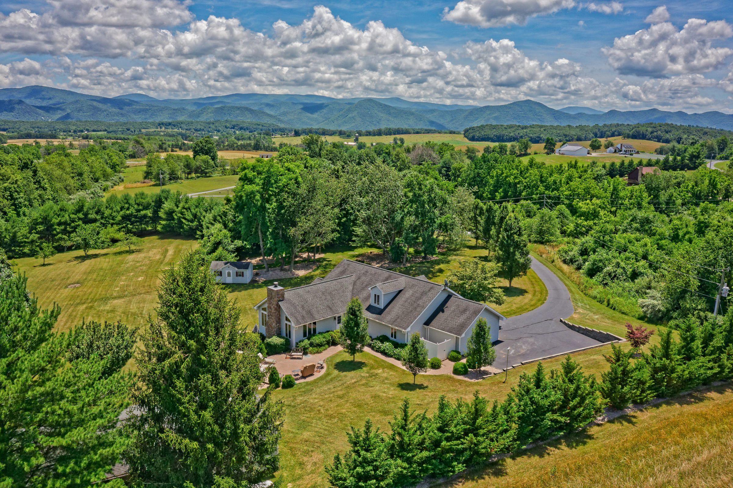 435 Eastview Lane Raphine, VA 24472 - Photo 49 of 50 50