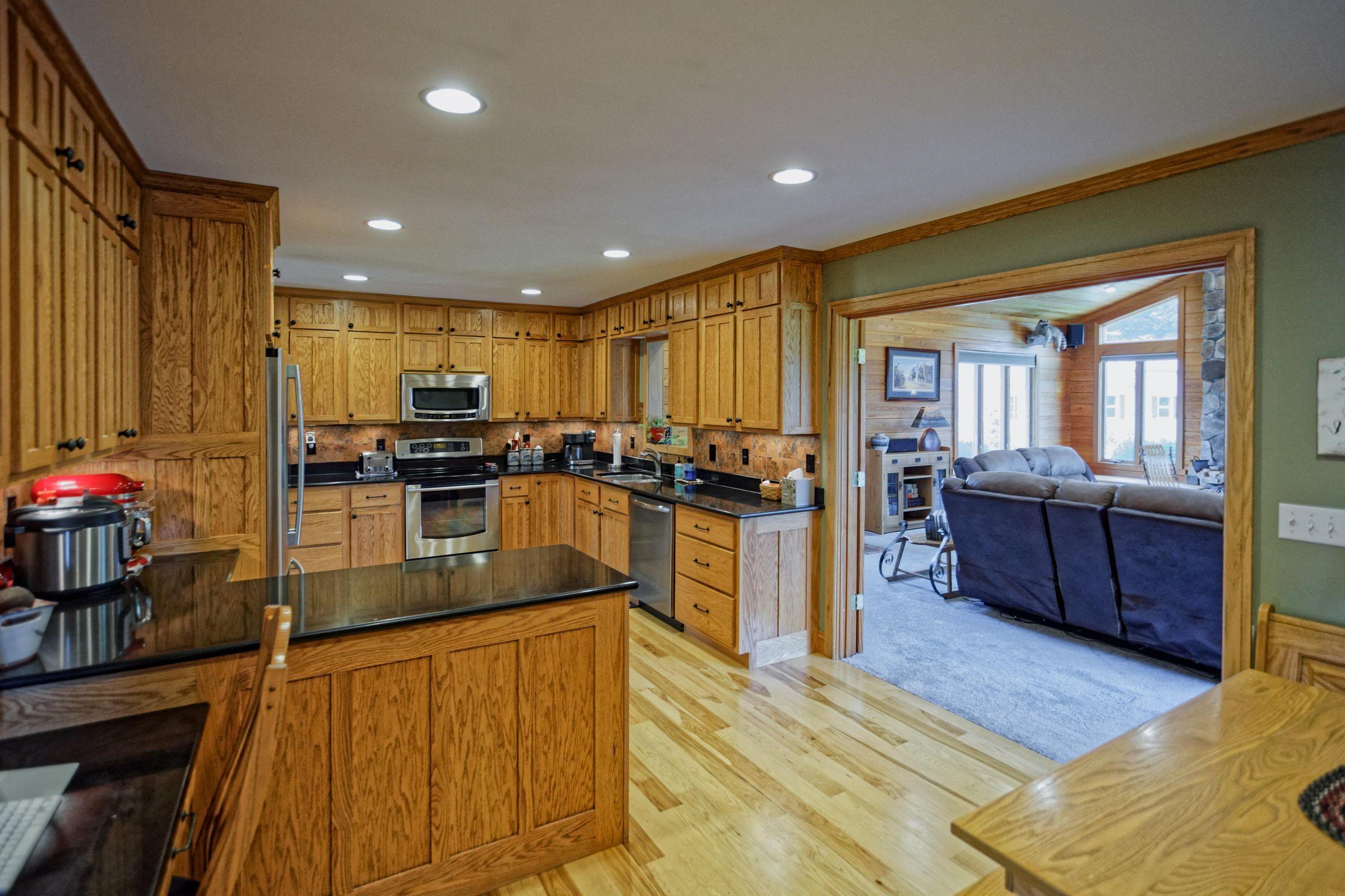 435 Eastview Lane Raphine, VA 24472 - Photo 7 of 50 8