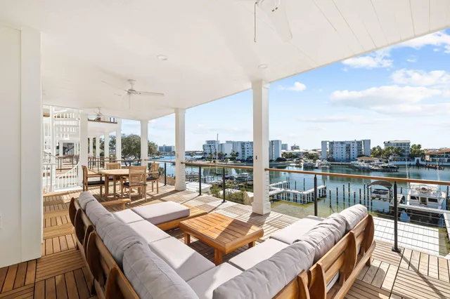 $4,650,000 | 714 Harbor Boulevard, Destin, FL 32541