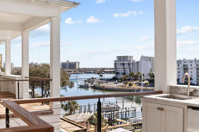 $4,650,000 | 714 Harbor Boulevard, Destin, FL 32541