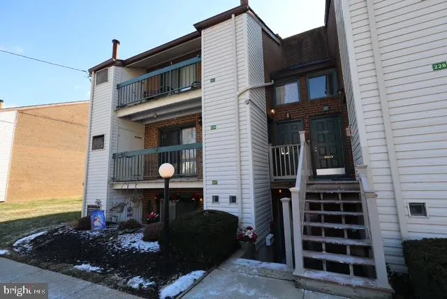 $209,900 | 3750 Clarendon Avenue, Unit 231, Philadelphia, PA 19114