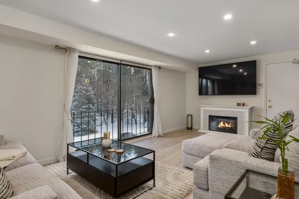 $275,000 | 4 Brookside Drive, Unit 10, Exeter, NH 03833