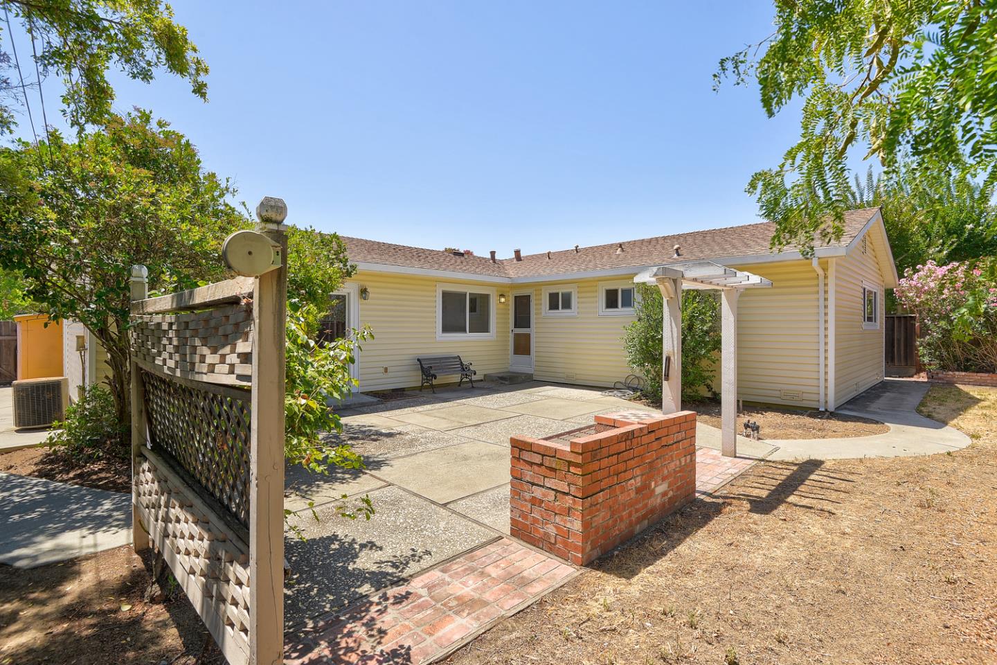 20631 McClellan Road Cupertino, CA 95014 - Photo 23 of 26